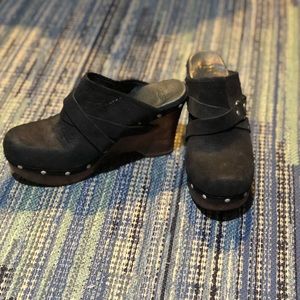 Ugh Australia Natalie Suede Studded Clogs